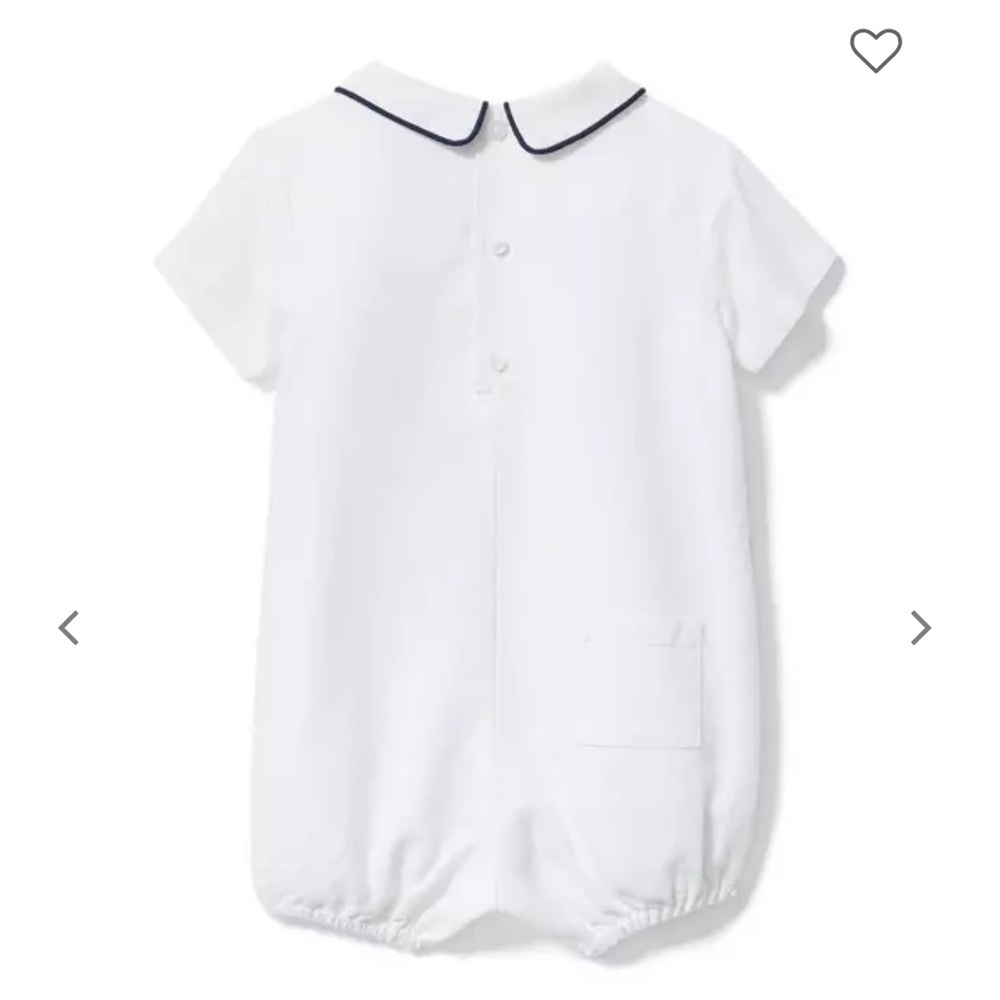 Linen/cotton White Baby Romper with navy Trim - Picture 2 of 6